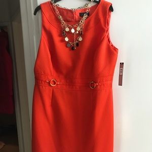 👗👗Classic dress by Tahari NWTS 👗👗